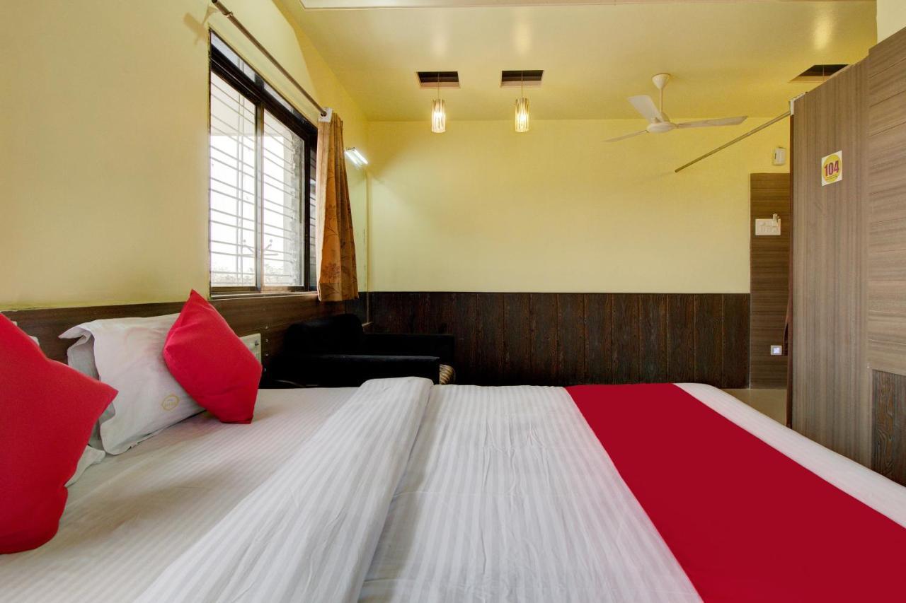 Hotel Oyo Slp013 Savan And Sapna Lodging Solapur Exteriér fotografie